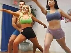 Fitness coach ramon nomar screwing two busty pornstars after intense workout - Sunporno