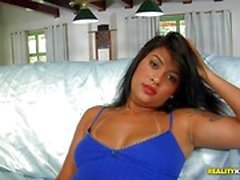 Sexy tanned Latina Juju Rangel has car problems