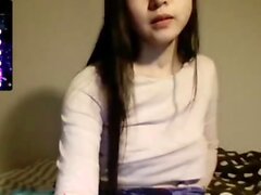 Amateur Webcam Teen Masturbates And Teases